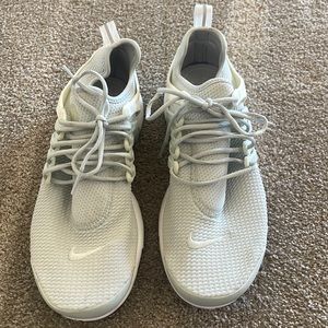 Women’s Nike Prestos- 8